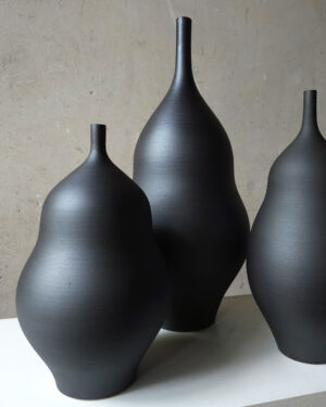 Trio Unikas Black #206 – Edición Escultórica