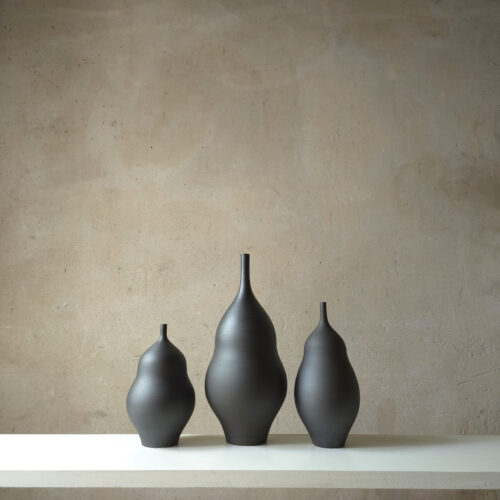 Trio Unikas Black #206 – Edición Escultórica