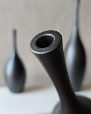 209-4 Unikas Black #209 ALTAS